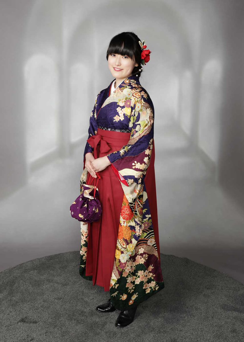 横浜 山手 K Planning写真スタジオ 卒業式前撮り 後撮り写真プラン 撮影衣装 お支度 お写真がついて ６切２ポーズ１９８００円 撮影衣装無料 男性 羽織袴 女性 着物 袴 ヘアーセット 着付け ６切写真２枚 ２面台紙アルバム付 T Co