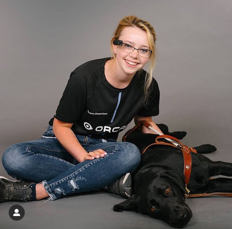 18 yaşındaki sporcu Bailey Martin, Akut Nakular Neroretinopati nedeniyle 12 yaşında görme yetisini kaybetmeye başladı. Profesyonel bir sporcu olmak için yorulmadan çalıştı ve en büyük hayali bir gün paralimpik olimpiyatlara katılmak  #görmeengelliler  #disleksi #engelsizyaşam