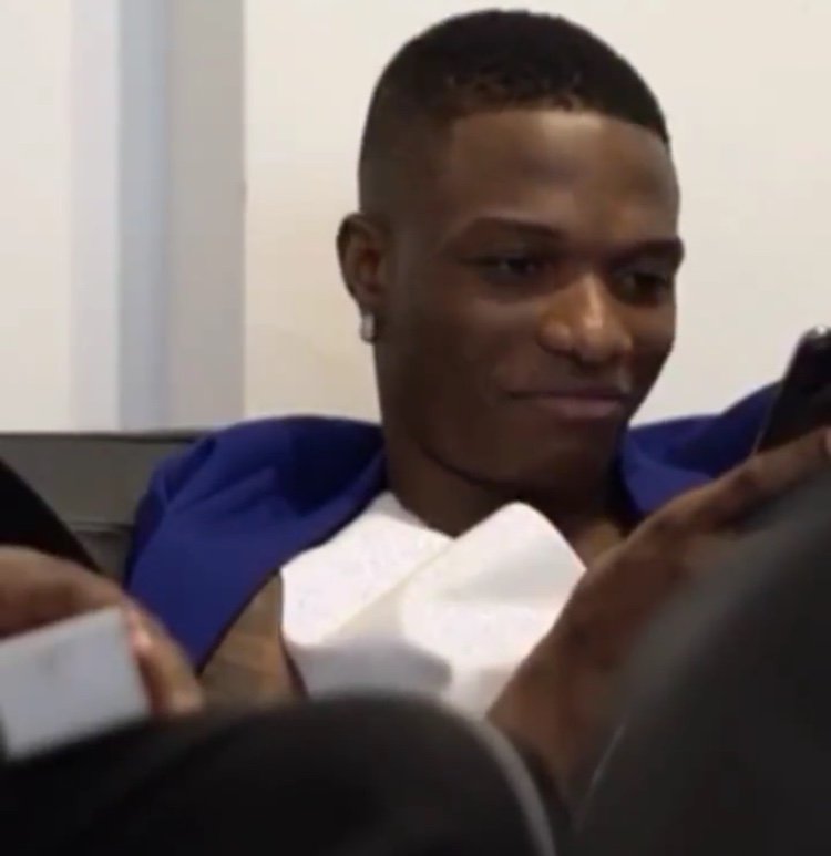 “Say we never tell nobodyWhen the song go drop”Ah, Wizkid likes kurukere waka, and he regards his stealthiness as one of his principles. “Why will people know when I'm dropping?” or what did he even say in his YT Live.Even FC sef no know when song go drop.