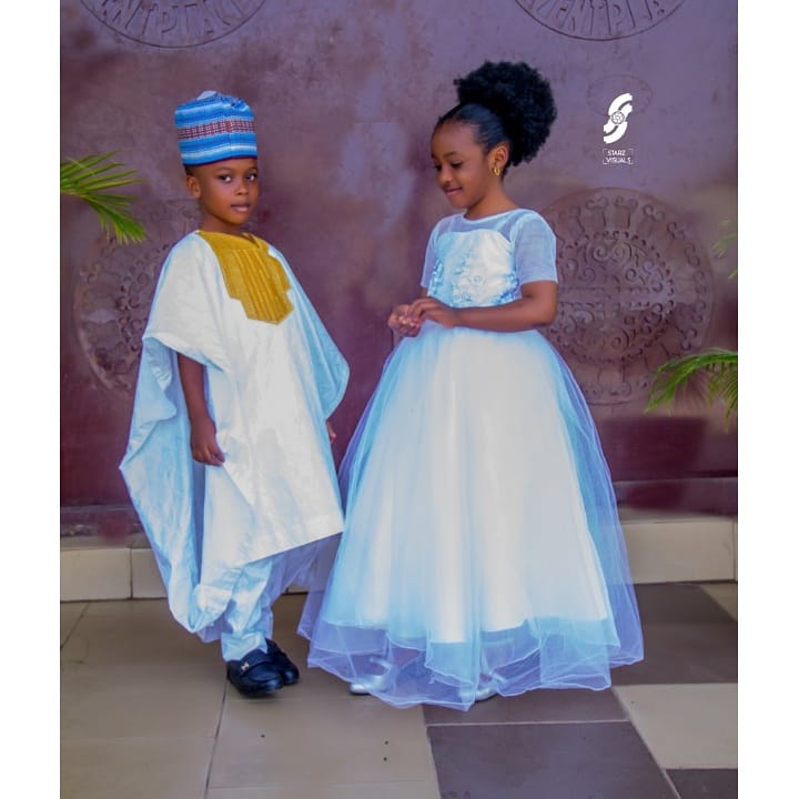 starzvisual's tweet photo. Two is a good company
#MRunion'20
📸: @AdegbaBlessed
#Beautiful #littlebride #littlegroom
#weddingdress #WEDDINGPHOTOGRAPHY #weddingdigest #nigeriawedding
#LoveStory #lovestory2020 #canonphotography #starzvisuals https://t.co/Xct6f8jmtO