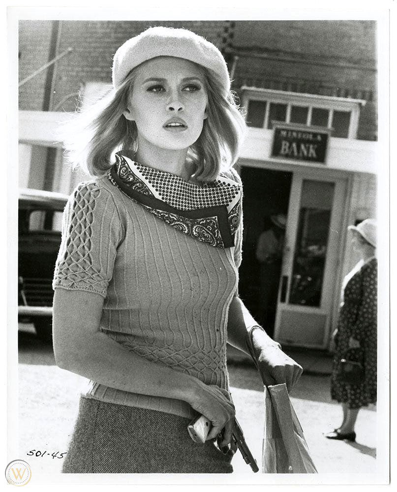 Happy 80th Birthday to our Bonnie ... The legendary Faye Dunaway ! 