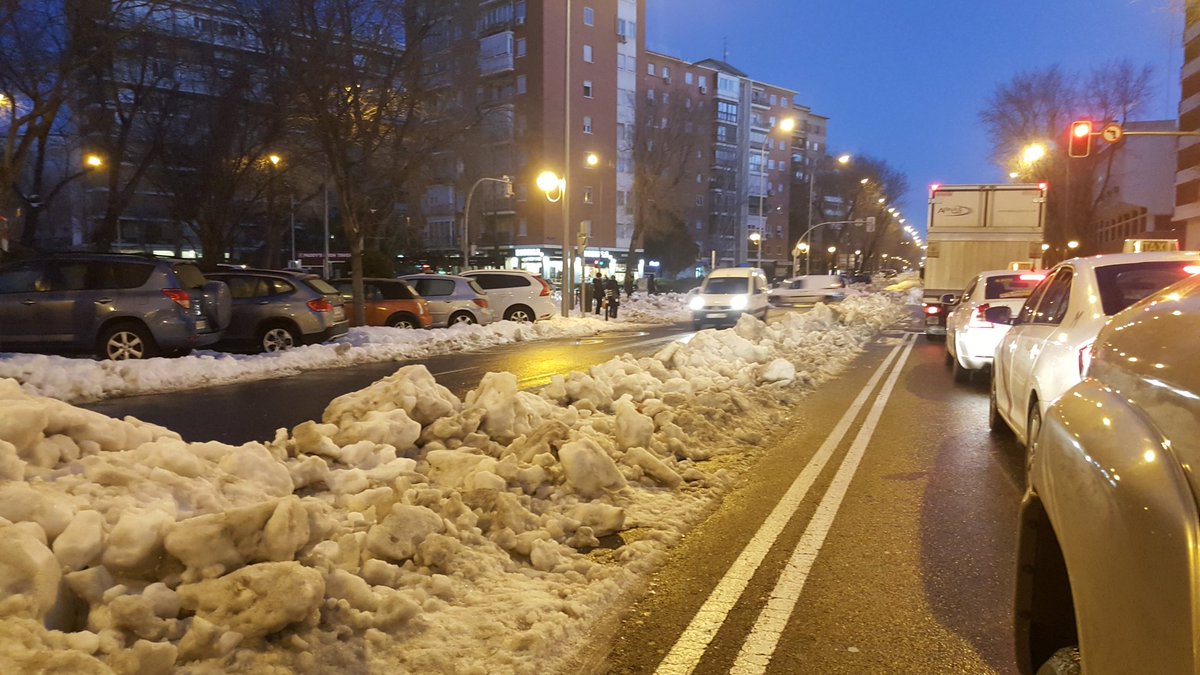 JostoMaffeo's tweet photo. ❄⛄ -6 °C   #MADRID retoma pulso, lenta, progresivamente y sin parar. 

Entre #pandemia y #OlaDeFrío post #tormentaFilomena, todavía nos queda... 

¡Buenos días! ☕ 👋 https://t.co/TTpAuGU1UF