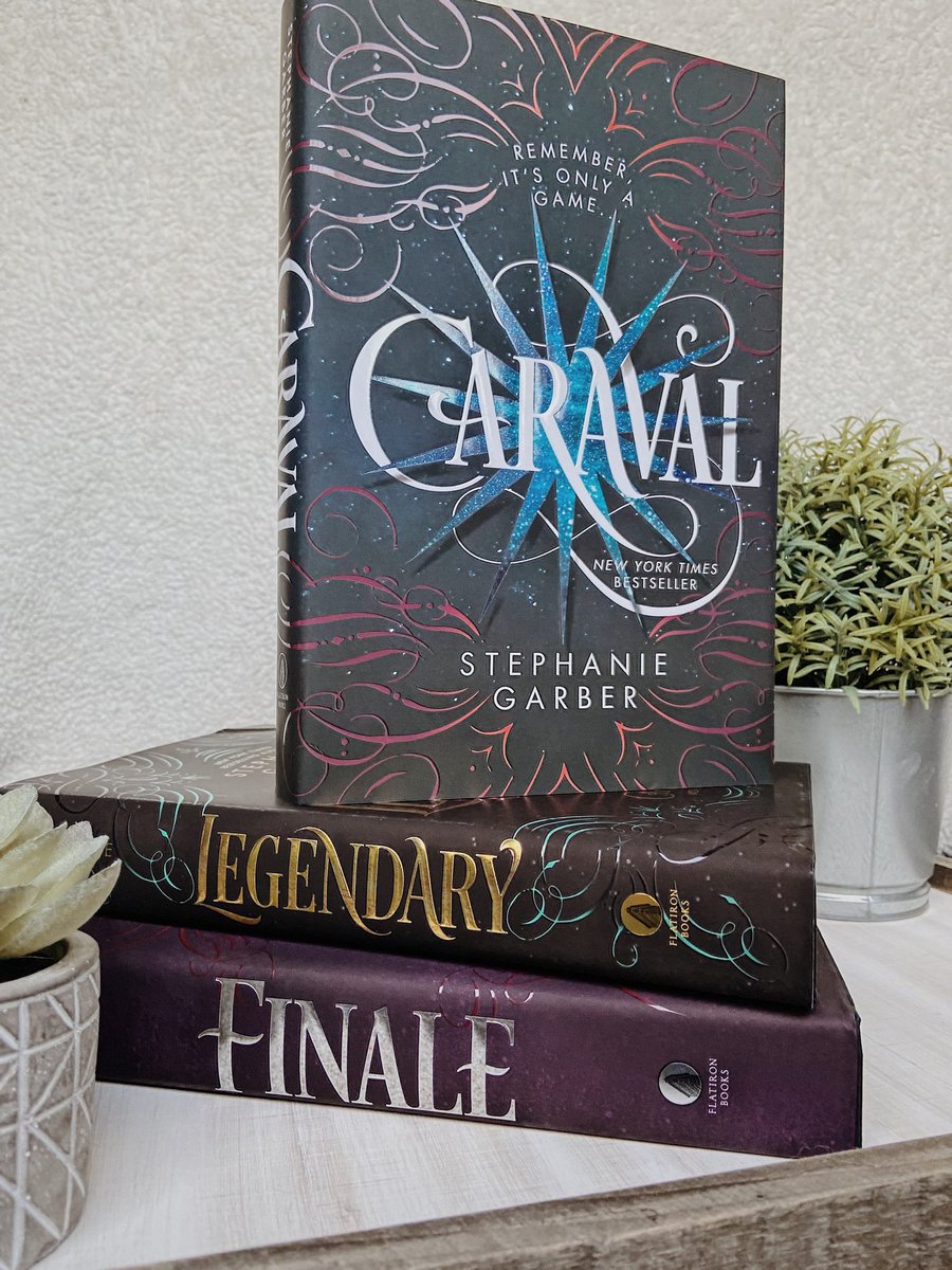 We kick-started our AGS #BookClub last night, with Miss Prentice reviewing #Caraval by #StephanieGarber. Only minutes before the call, she discovered that it's part of a trilogy! We know what she'll be reading next!
<a href="/DowneHouse/">Downe House School</a> @DHUpperSchool #TellMeWhatYoureReading #reading 📚❤️