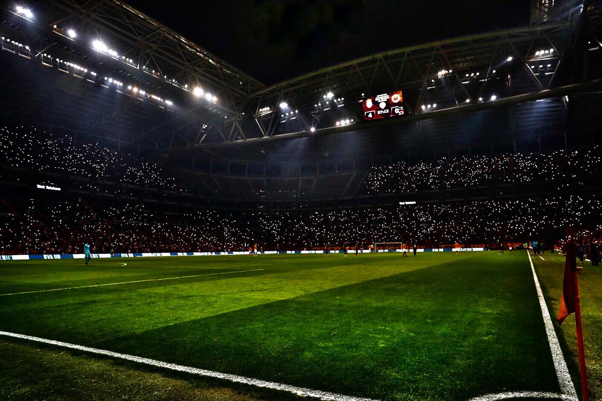 mehmetbaki2727's tweet photo. Yeni Ali samiyen 'de 10 yıl nice zaferlere Galatasaray'ım #TurktelekomArena https://t.co/xr6mUjPKRY