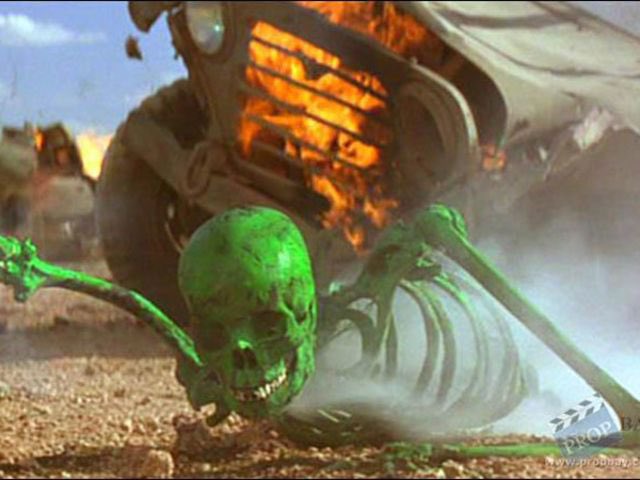 I ALWAYS LOVED HOW THE SKELETONS CHANGE COLORS BASED ON WHAT ZAPPER SHOOTS THEMALSO NO, BONER DID NOT DO STUNTWORK IN THIS MOVIE. HE WAS STILL CASHING KILLER INSTINCT ROYALTY CHECKS