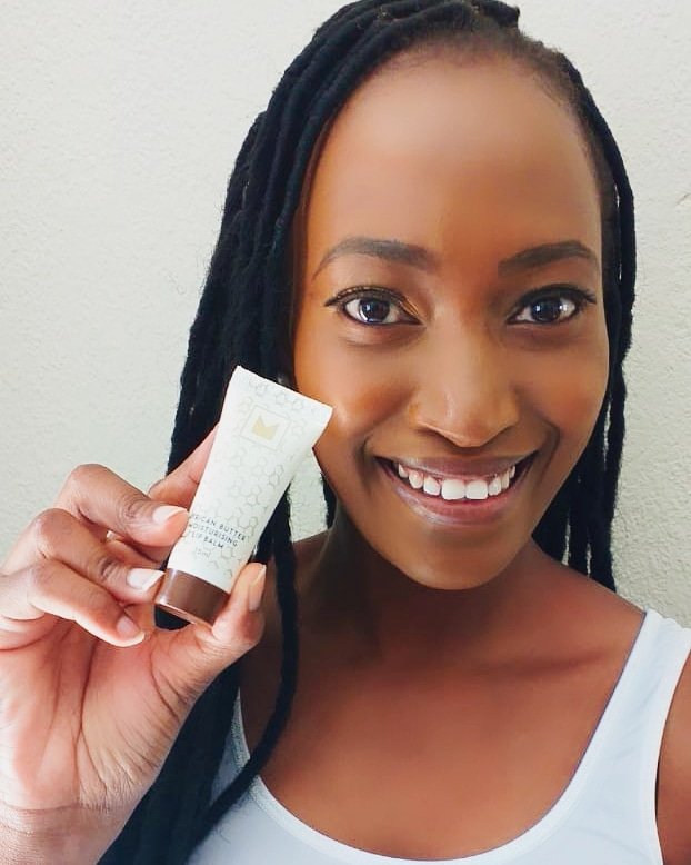 NokuthulaThwala's tweet photo. #Melanin ๐ฏ #FlexingMyComplexion ๐
๐ #NaturalSkin.Natural beauty๐๐ #TwiceAsNice @ThobileThwala #NaturalGlow๐.Healthy skinโฃ instagram: @melanincosmetics_sa ๐ธ๐พ #BrownSkinGirl https://t.co/A6mq8T4KLD