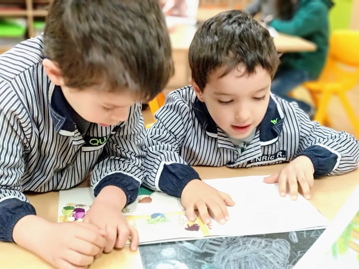 epiasabadell's tweet photo. LLEGIR ENS OBRE EL MÓN I ENS FA CRÉIXER!
A P5 cada dia ens agrada més llegir! Avui hem escollit un conte i per parelles ens ha sigut més fàcil anar-lo llegint perquè ens ajudavem. A l'acabar hem explicat la història de cada conte a la resta de companys/es.
#P5PIASABADELL https://t.co/eRYwqxbodB