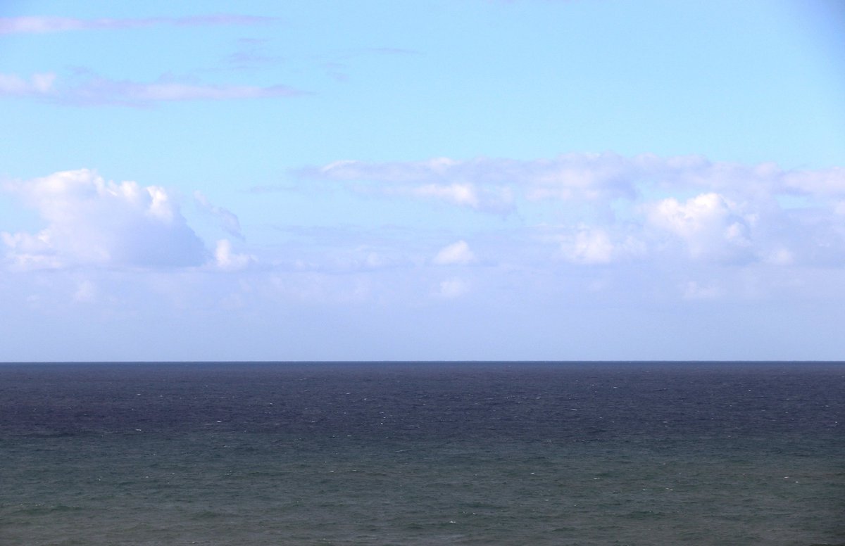 Full Lockdown Day210:44amThe storm has passed with a promise of another later in the day.I am discovering sharp 90° angles and the meaning of 24 hours in a day.Reminds me of boarding school, when I'd cross out the days to going home.We wished half our lives away.