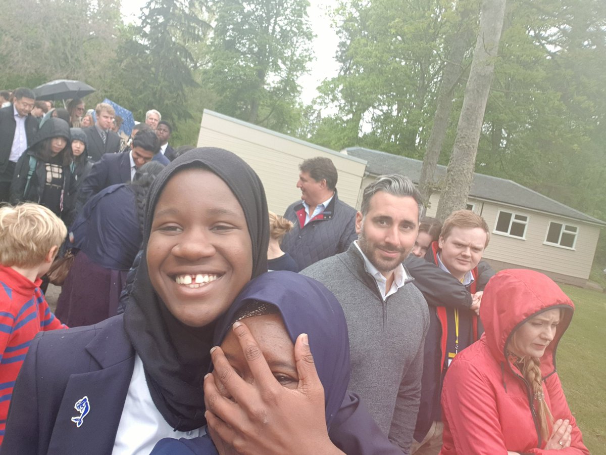 AishaYesufu's tweet image. I need height increaser. See the way my daughter used her height to intimidate me 😡😡😡😡