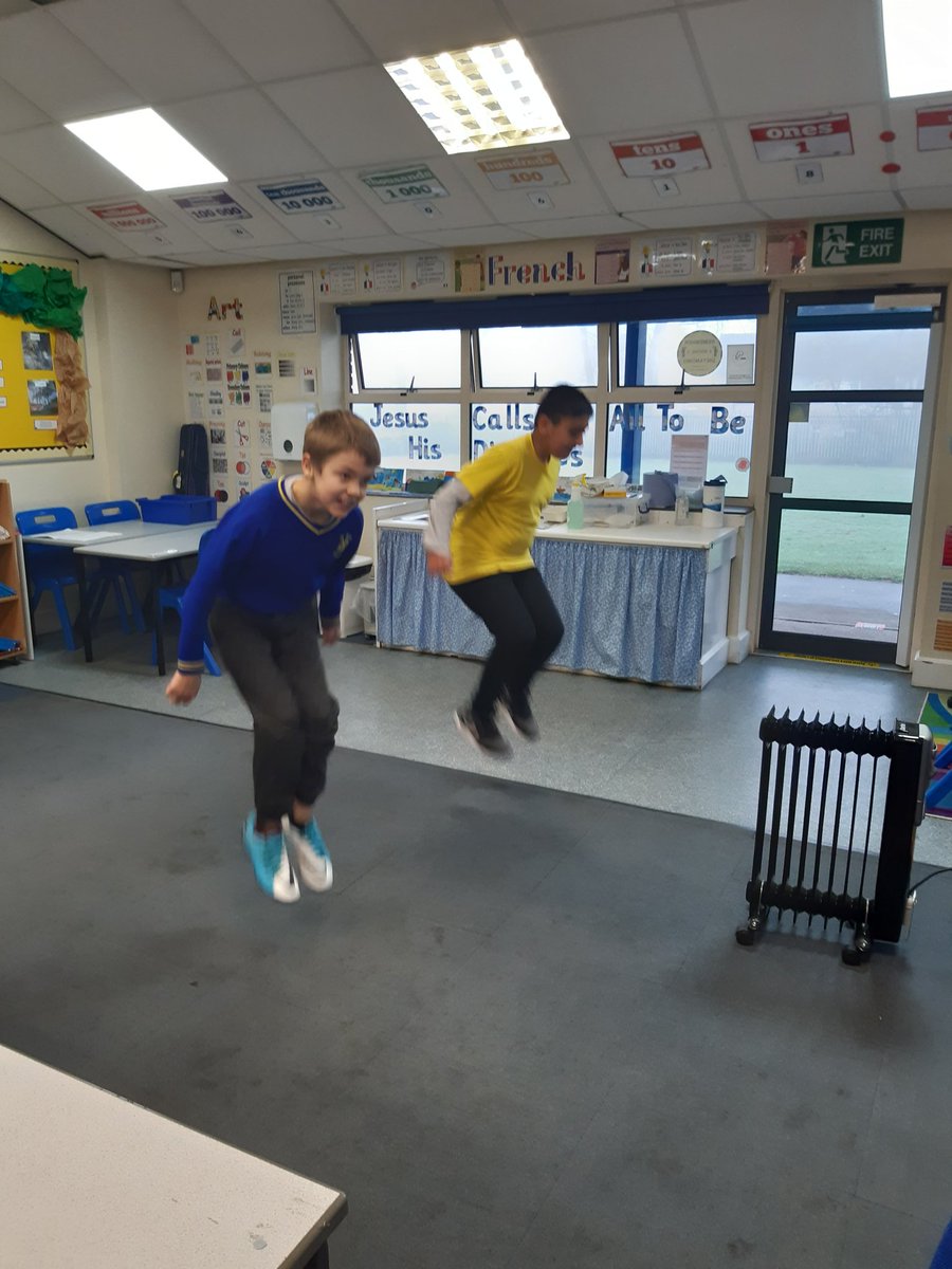 StPetersNewman's tweet photo. Y6 starting the day with Joe Wicks and loving it. #pewithjoewicks https://t.co/wsXzQ7YvFg