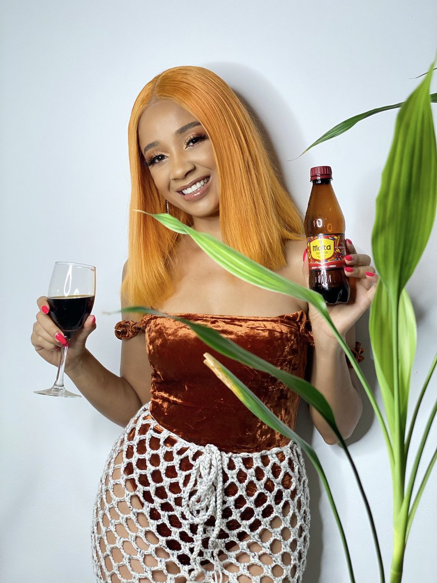 deborahvanessa7's tweet photo. #ad Itβs the chilled malt @MaltaGhana for me! #Rekognize that itβs good! #CelebrateYourOwn #MaltaGuinness https://t.co/Hxp6UuDoty