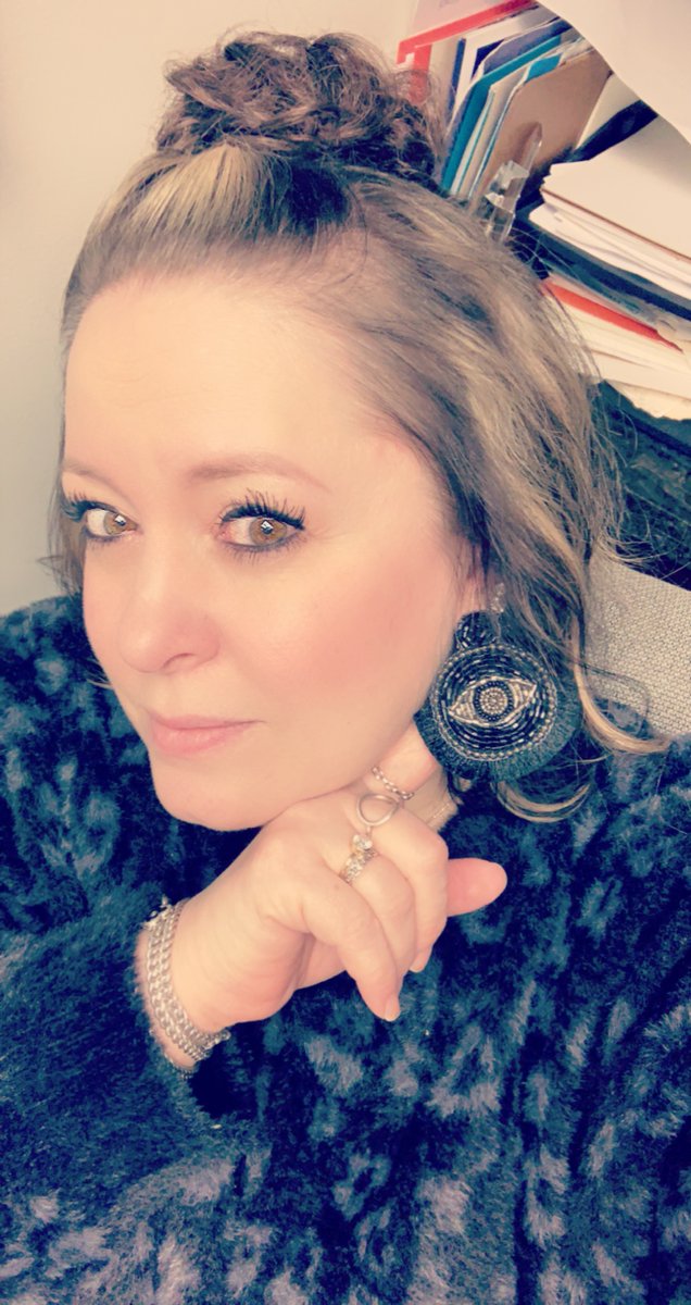 Zu_ZuPetals's tweet photo. @TheOilBrit After that first game - I wore these yesterday to ward off all the bad stuff from all the Canuck fans around me LOL!! #LetsGoOilers #OilersRule #ConnorMcDavidIsAGod  #EdmontonOilers #NowIHaveToWearTheseEvilEyeEarringsEveryOilerGame https://t.co/2gSs3xdbGP
