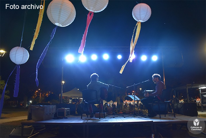 🟢 Hasta el 20/1/2021 se encuentra disponible la consulta en línea para trabajadores/as de la cultura y afines, que tiene como fin crear un fondo cultural para mitigar la actual crisis en el sector.

➕Información➡️ bit.ly/35K4hQL

✅Formulario➡️ bit.ly/3igDWif