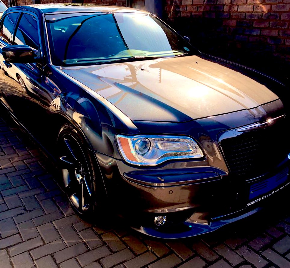 KingOfMopar1's tweet photo. Which Paint 🎨
•Black
•Chery Blossom
•White
•Chrystal granite
#Chrysler #300style #SRT
#Hemi #KingofMopar https://t.co/rxCSLuL9gh