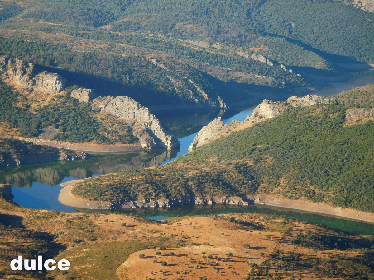 Angelparamotor's tweet photo. Desembocadura del Río Árrago en el Alagón https://t.co/7AYxUFJpsp