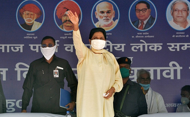Priyanka Gandhi Wishes \"Happy, Healthy\" Life To Mayawati On Her Birthday  