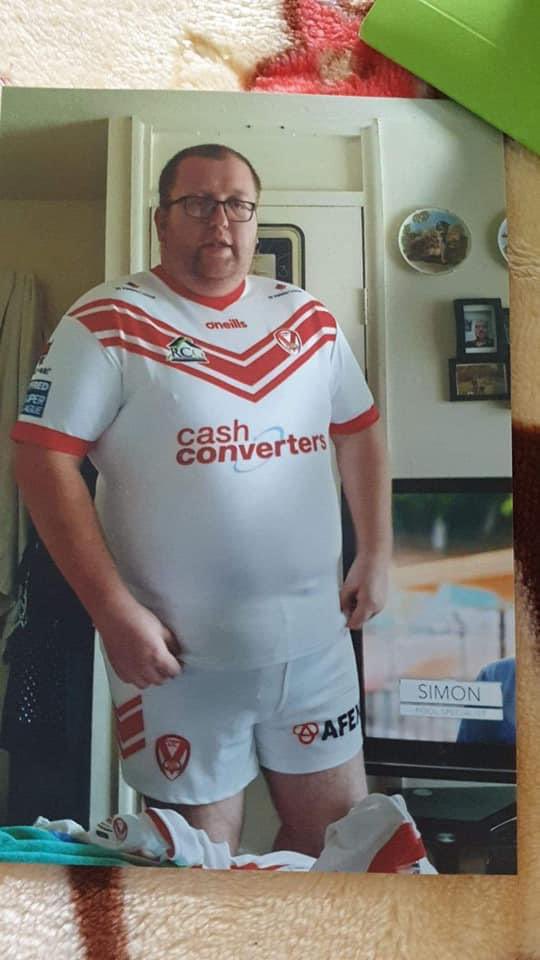 SWMaxineJ's tweet photo. Gary from #Cheltenham lost over 9 stone with @SlimmingWorld with @carolinetweets3 since February 2020. He continued on through lock down with amazing results. Well done Gary. 🤩@OBuckleyJourno @HortonCitizen @JanetHughesNews @GlosLiveOnline #MensHealth https://t.co/TIDeyO2ewi