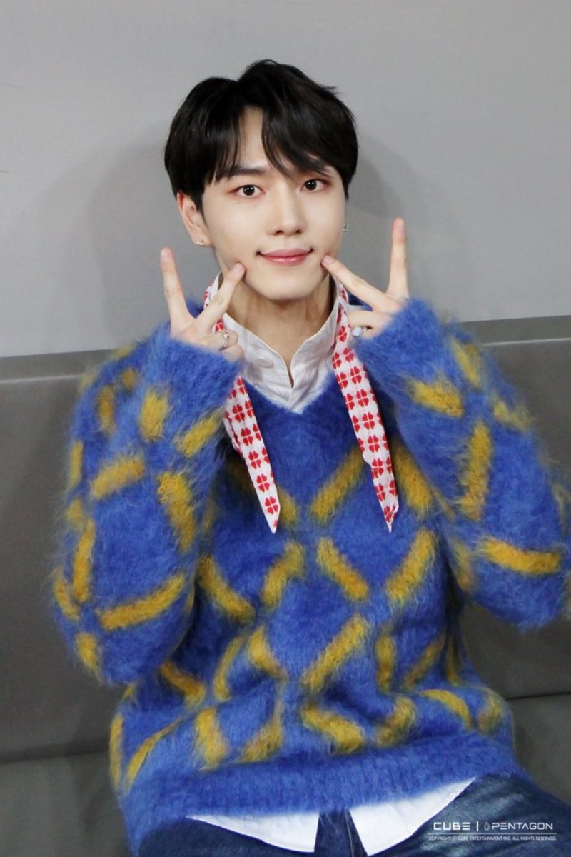 timeto_jinho's tweet photo. 200115 공식 트위터

[📸] MBC 쇼! #음악중심 '봄눈' 대기실 비하인드

더 많은 사진은 펜타곤 공식 팬카페에서 만나보세요!
📎 https://t.co/n7AspPVw0v…

#펜타곤 #PENTAGON #PTG #진호 #JINHO #유니버스 #UNIVERSE
#봄눈 #Spring_Snow https://t.co/CMaXtiw9RW