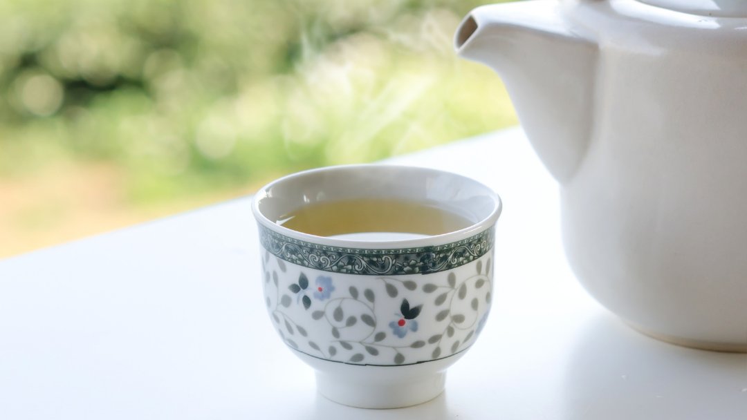 Green tea has yet again made the list of the top 10 superfoods for 2021, according to dietitians for the "What’s Trending in Nutrition" survey! From #PlantToCup, green tea is a great choice for anyone looking to step up their health and wellness routines. lpollockpr.com/uncategorized/…
