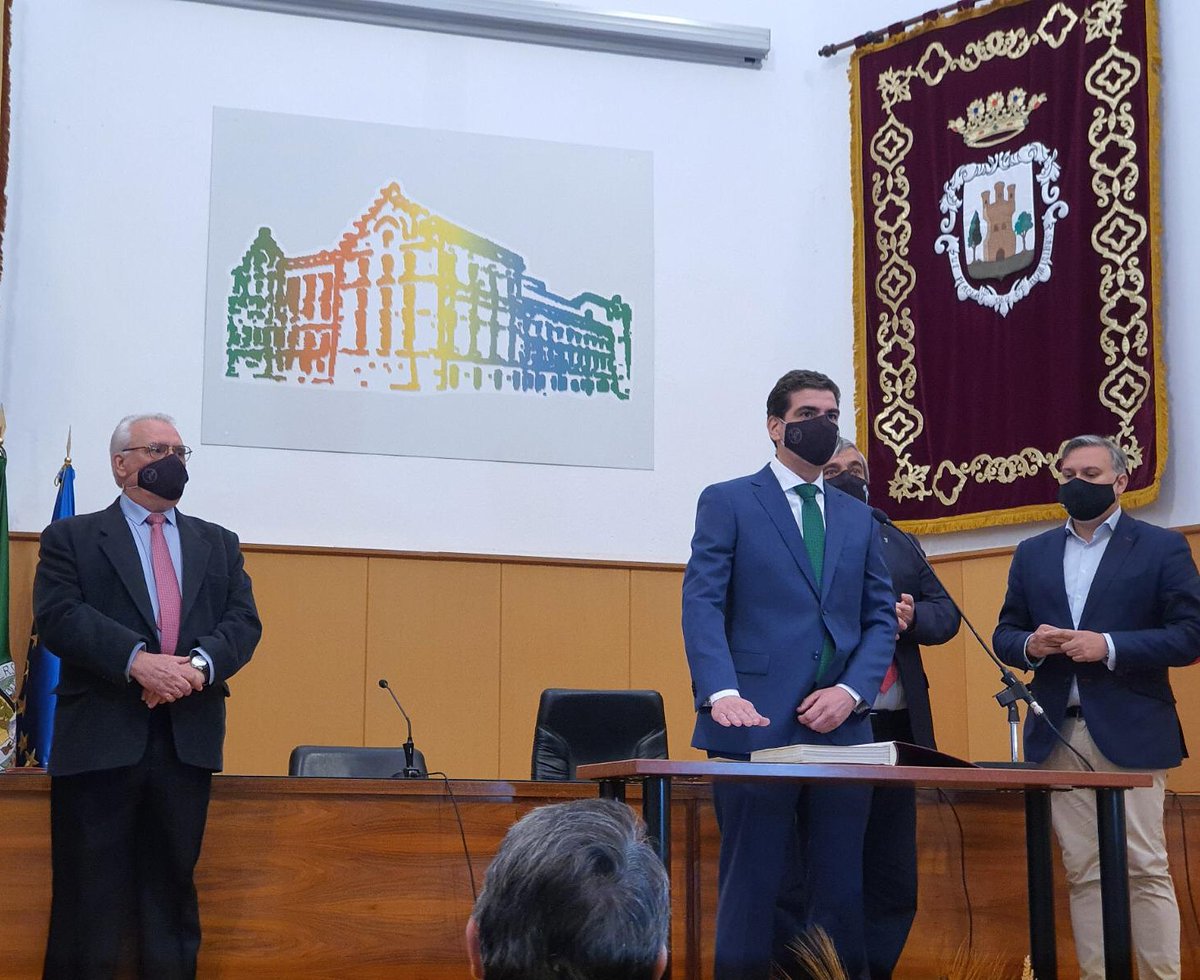 Hoy comienza una ilusionante y apasionante andadura como Director, en la que trabajaré intensamente para el desarrollo y progreso del Centro Universitario de Plasencia.