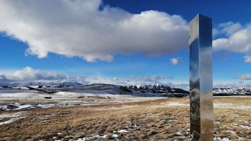 Alberta monolith comes with message to save eastern slopes of Rocky Mountains dlvr.it/Rqf2Zl