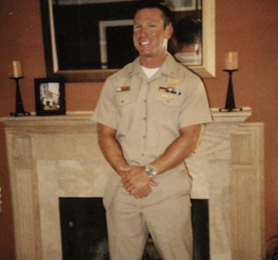 gsampson178's tweet image. Today we honor #TyroneSWoods on what would have been his 50th birthday. Raise a pint to this amazing American hero and make whatever donation you can to the @WrestleTSWWF #honorhismemorythroughgoodworks 🇺🇸⚓️🐸🌹