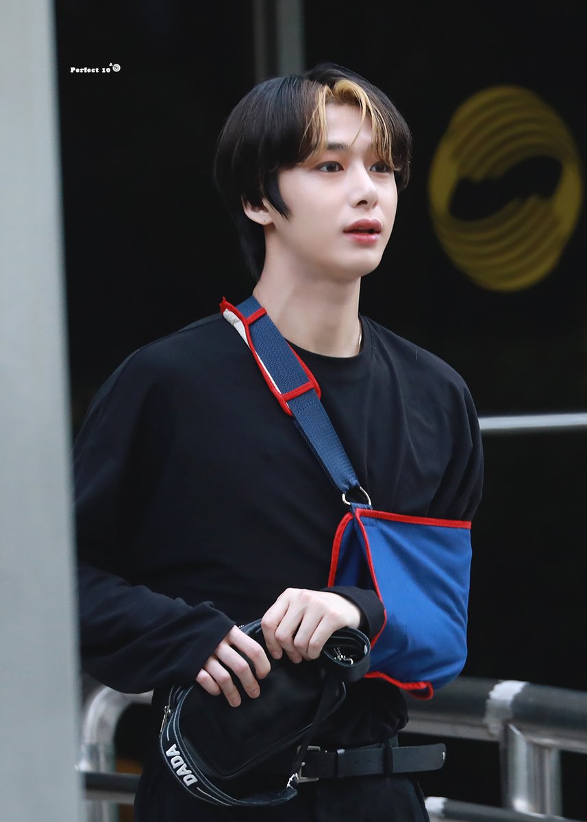 perfect10hw's tweet photo. #형원이란_다정함이_내린_날
그리울 거야 욜키야 아프지 말구 건강하게 잘 있어 ꃼ.̫ ꃼ https://t.co/ZrTtRhhqVl