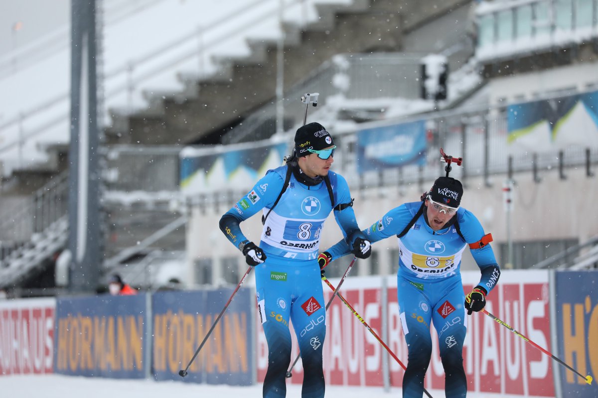 QUATUOR MAGIQUE ! 🔥⚡
Les bleus remettent les pendules à l'heure en s'imposant devant les norvégiens sur le Relais Hommes. 
BRAVO <a href="/simondstx/">Simon Desthieux</a>, <a href="/quentinfillon/">Quentin Fillon Maillet</a>, <a href="/fabien_claude1/">Fabien Claude</a> et <a href="/EmilienJck/">Emilien Jacquelin</a>  👏🇫🇷 !
Quelle course 💥😍

📸 Nordic Focus