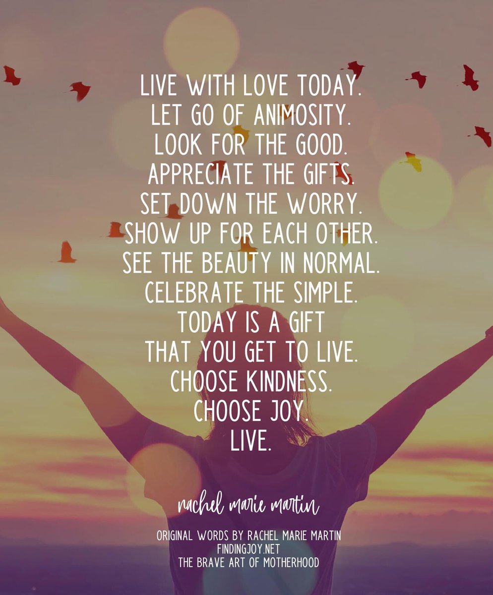 CLHSfalconSTUCO's tweet photo. Happy Friday, Falcons! Choose JOY and have a safe and wonderful weekend! #makingkindnessnormal @Clear_LakeHS @draked_ https://t.co/FR3TKpP0RE