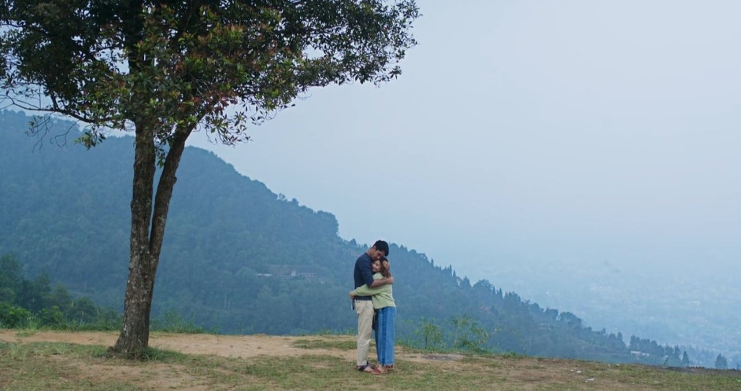 senjaakuntukamu's tweet image. Nemu orang yang meletakkan kebahagiaan gue diatas kebahagiaannya, dimana ya? #MyLectureMyHusband #masarya #inggit #tristan