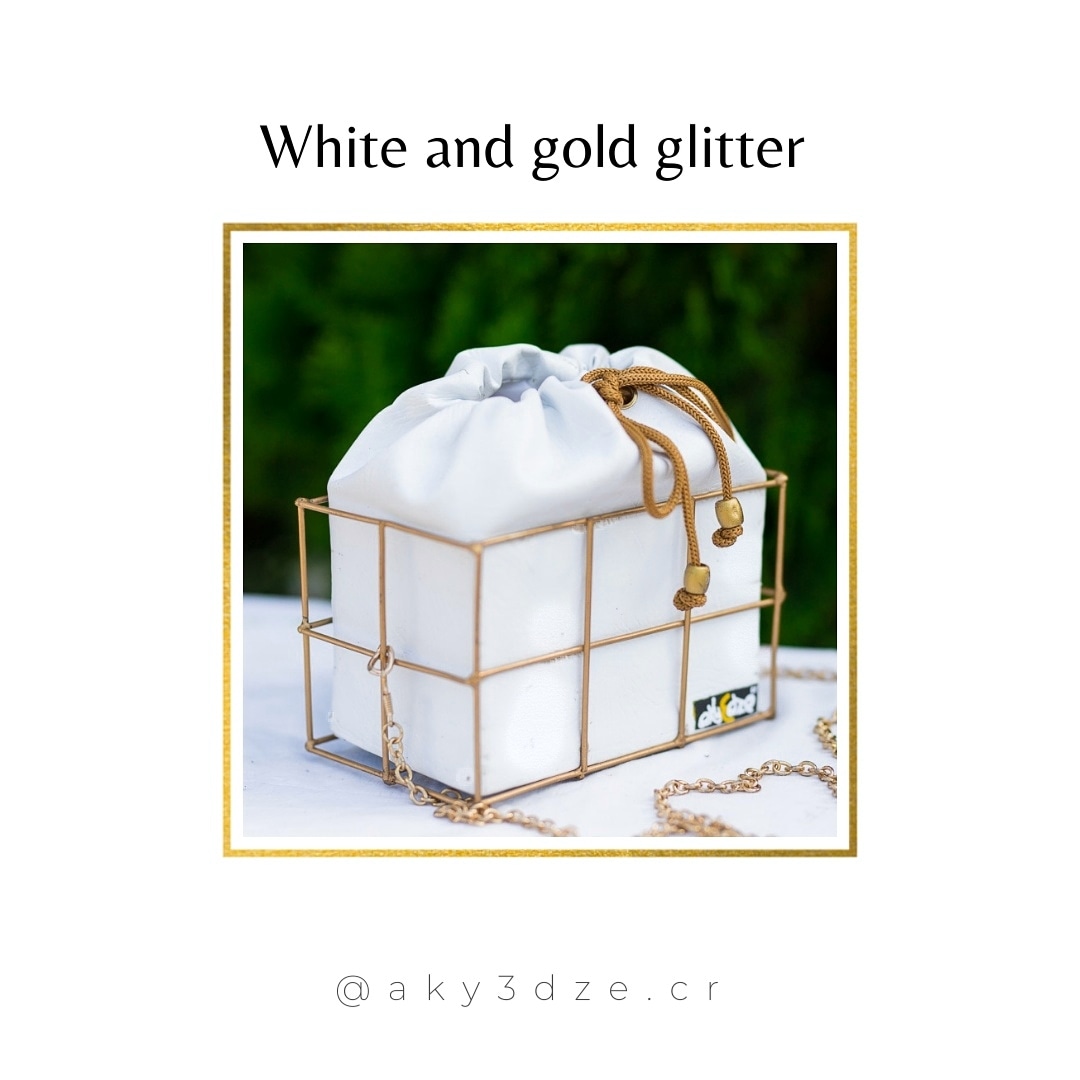 AkyDze's tweet photo. The all time fav, a stunner, adds class to any outfit it's paired with!
Available on preorder
Price: 140 cedis https://t.co/v64M5h0YcY