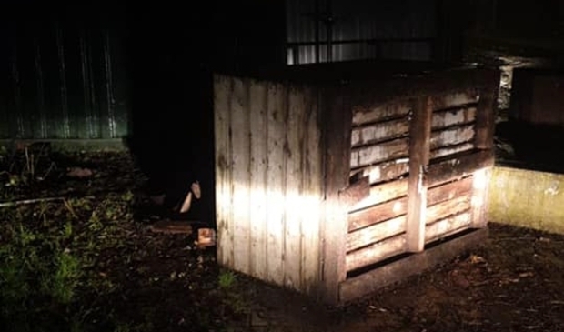 Politie pakt afvaldump bij JOP in Biddinghuizen aan: „Een stevige boete...” - ..