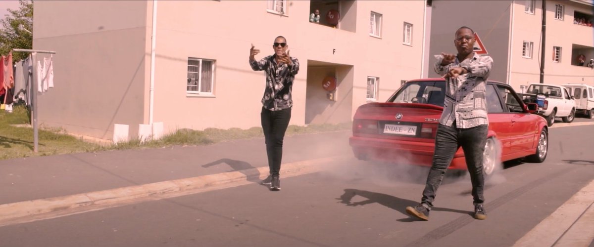 CiroDeSiena's tweet image. Super tune! Check out the video for "325i" by Durban-based group @Indee0. Catchy track honouring the legendary @BMW_SA Gusheshe. Congrats to my friend @Mfundo3612 for never giving up on his dream! 

youtube.com/watch?v=mBt_CR…