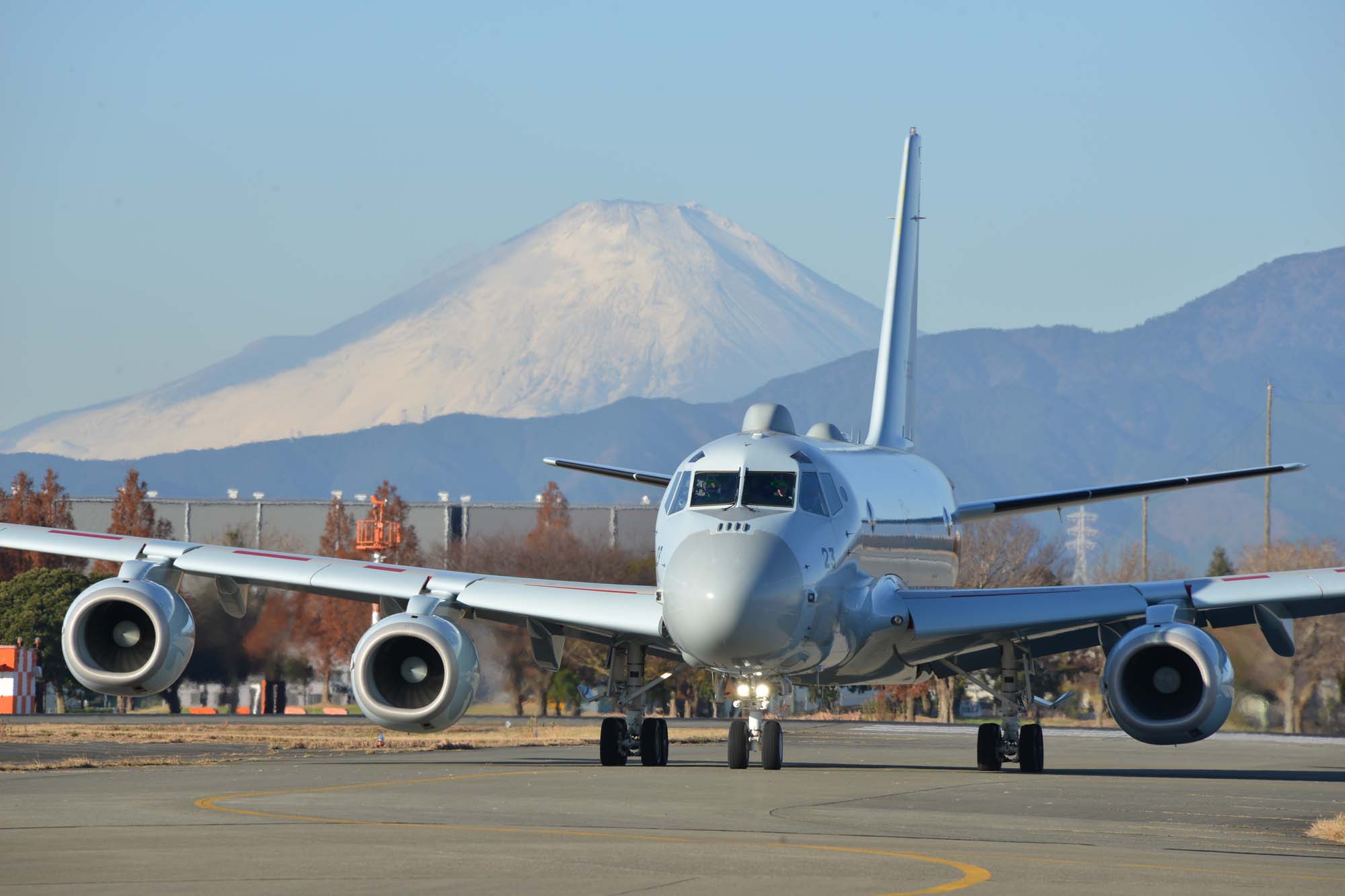 防衛省 海上自衛隊 本日は厚木航空基地の訓練飛行の様子をご覧ください なんとも美しい富士山と p 1哨戒機がコラボしていますね 海上自衛隊 飛行機 純国産 P1 富士山 空好き 君に見せたい景色 T Co Pb4lgjk3x3 Twitter 防衛省 海上自衛隊 本日は厚木航空基地の訓練飛行の様子をご覧ください なんとも美しい富士山と p 1哨戒機がコラボしていますね 海上自衛隊 飛行機 純国産 P1 富士山 空好き 君に見せたい景色 T Co Pb4lgjk3x3 Twitter
