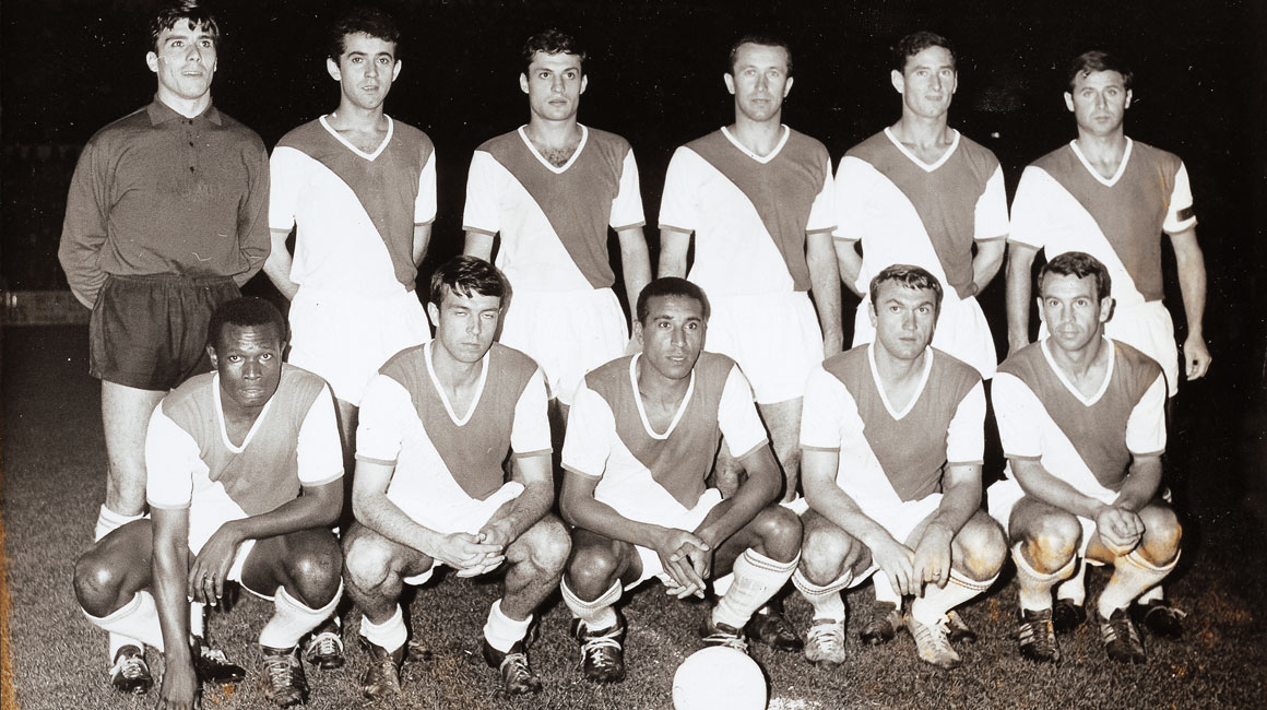 Sur sa lancée, l’année suivante, les monégasques remportent leur premier titre de champion de France, avant de réaliser un étincelant doublé coupe-championnat en 1963.Néanmoins, les années qui suivent ne seront pas aussi brillantes.