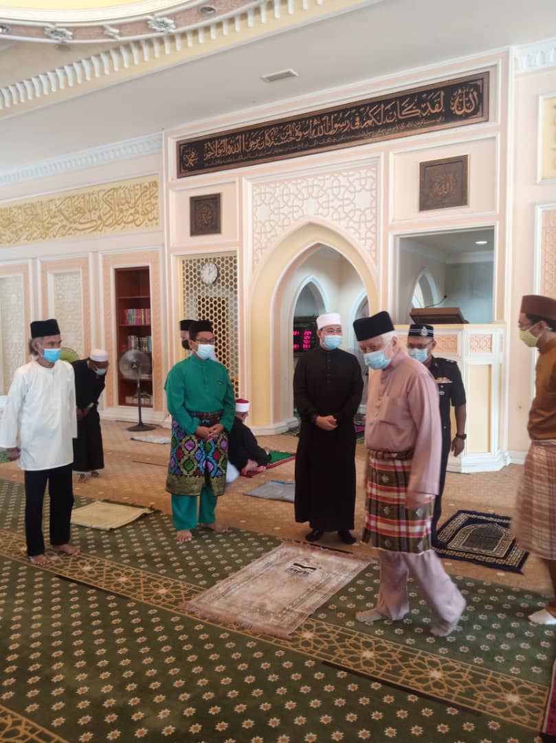 Solat Jumaat Bersama DYMM Yang Di-Pertuan Besar Negeri Sembilan Darul Khusus Di Masjid DiRaja Tuanku Munawir, Seri Menanti. <a href="/MOWorks/">でやんす</a> <a href="/JKRMalaysia/">JKR Malaysia</a> <a href="/JKRNS/">JKR Negeri Sembilan</a> <a href="/MDKP1/">M.D Kuala Pilah</a>