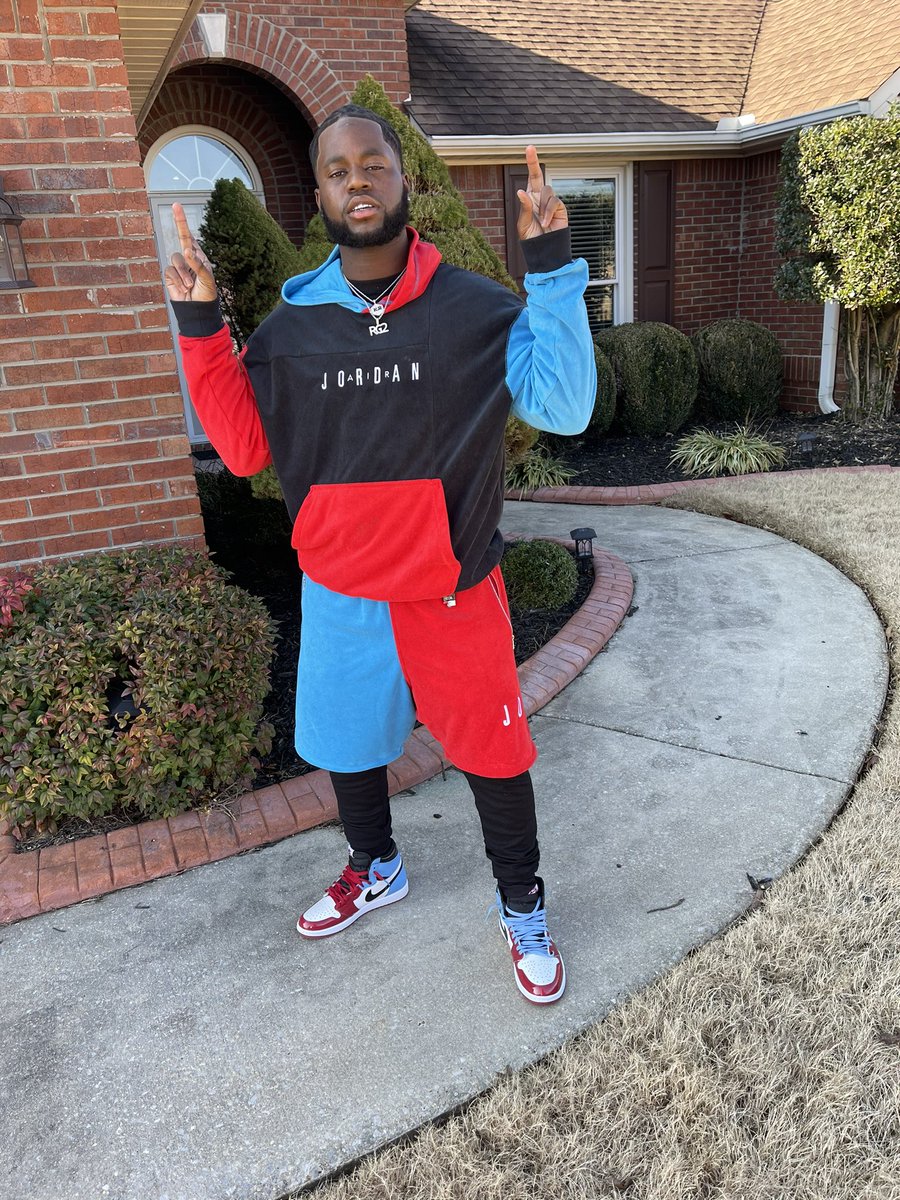 LILNOOK256's tweet image. Free all my niggas went down in the system send a green dot cuz I miss em ✅🖤