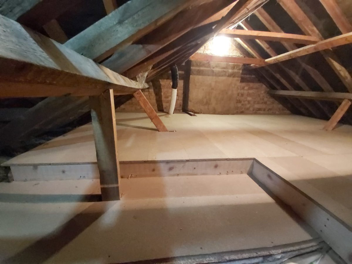loftladderpros's tweet image. Wow just look at the transformation, some great before and after pictures of a job we have completed this week.
Another loft transformed. 
Call us to arrange your free no obligation home survey on 0808 301 9548.
homecountiesloftladders.co.uk
#lofttransformation #loftspace