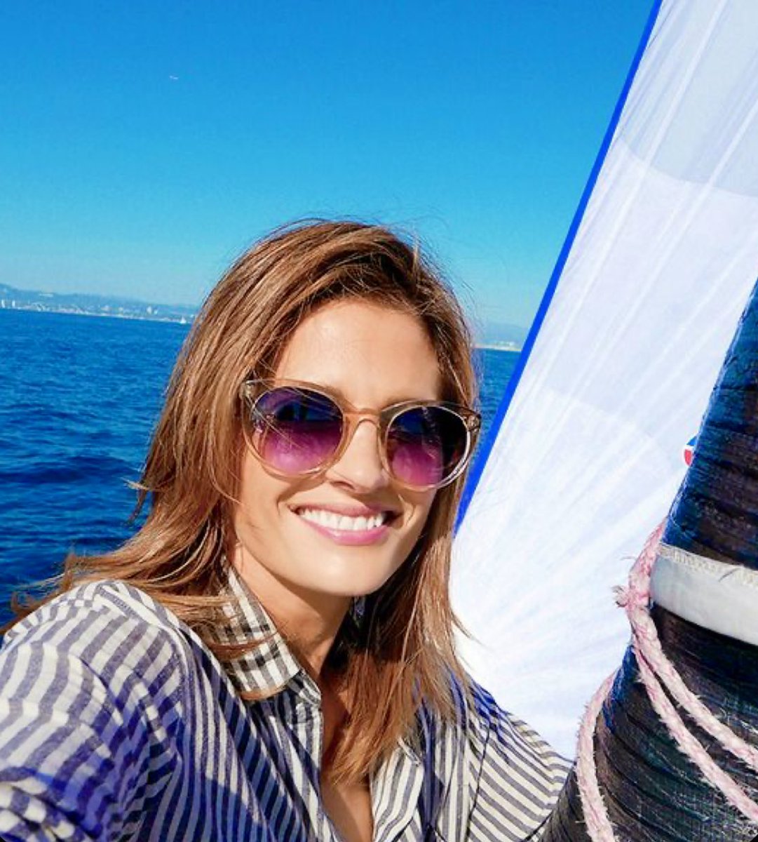 koshaid1's tweet photo. #30daysidolchallenge 
#StanaKatic 
#inglasses https://t.co/m3mDh1sQsa