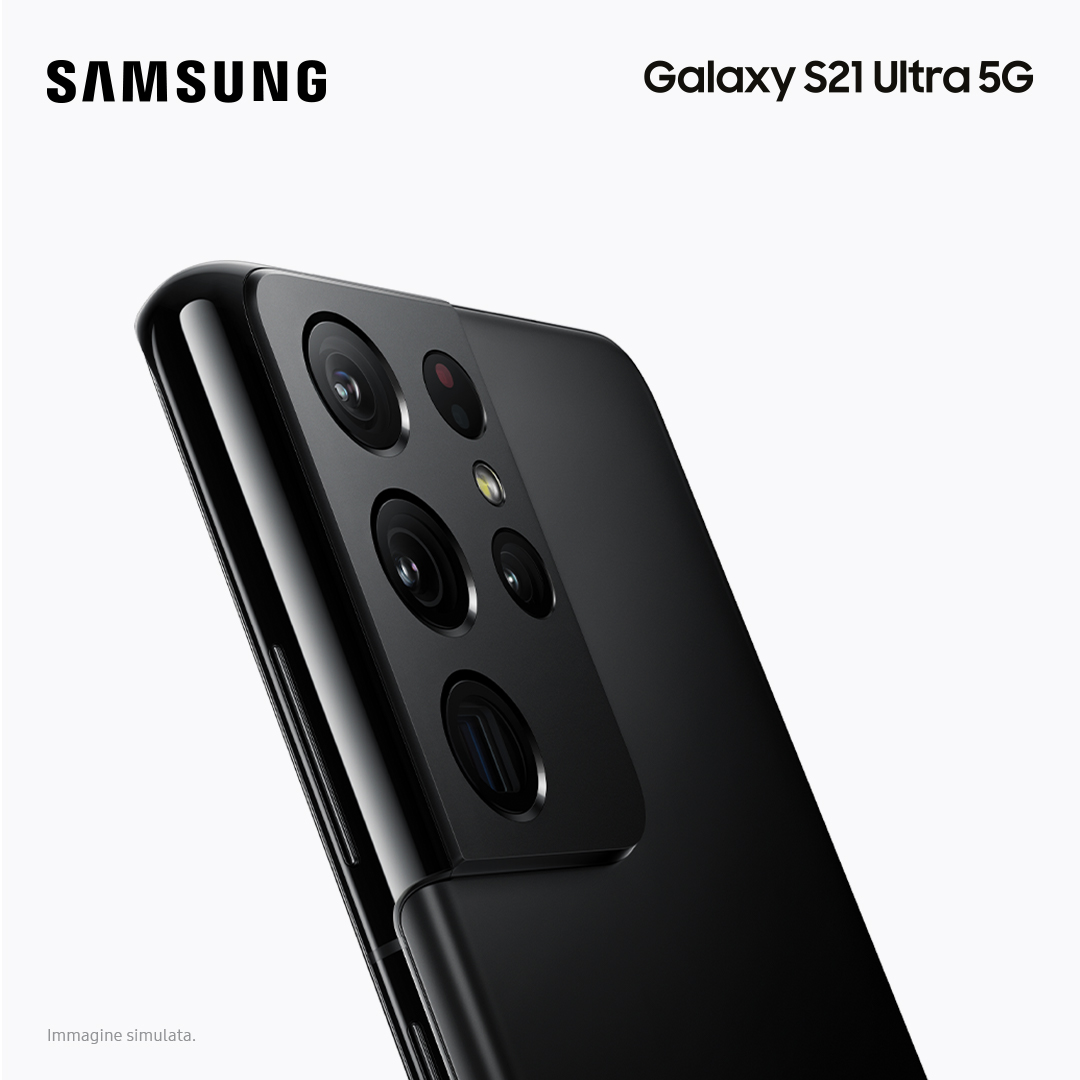 SamsungItalia's tweet photo. Galaxy S21 Ultra 5G è arrivato. Lo smartphone pensato per il tuo straordinario quotidiano. #GalaxyS21 
https://t.co/Ssdz53LNmG https://t.co/KOsfbD2Bho