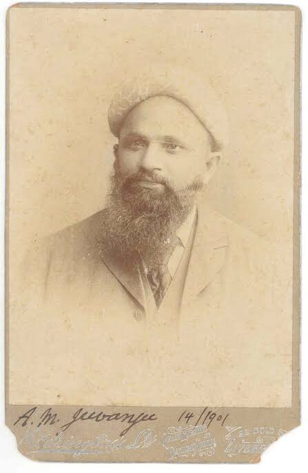 It is said that John Ainsworth, a colonial administrator once asked Lord Delamere to donate some of his land in Nairobi for a public garden. Delamere allegedly threatened to burn down the Lands Office if his land was touched.Alibhai Mulla Jevanjee stepped in and saved the day.