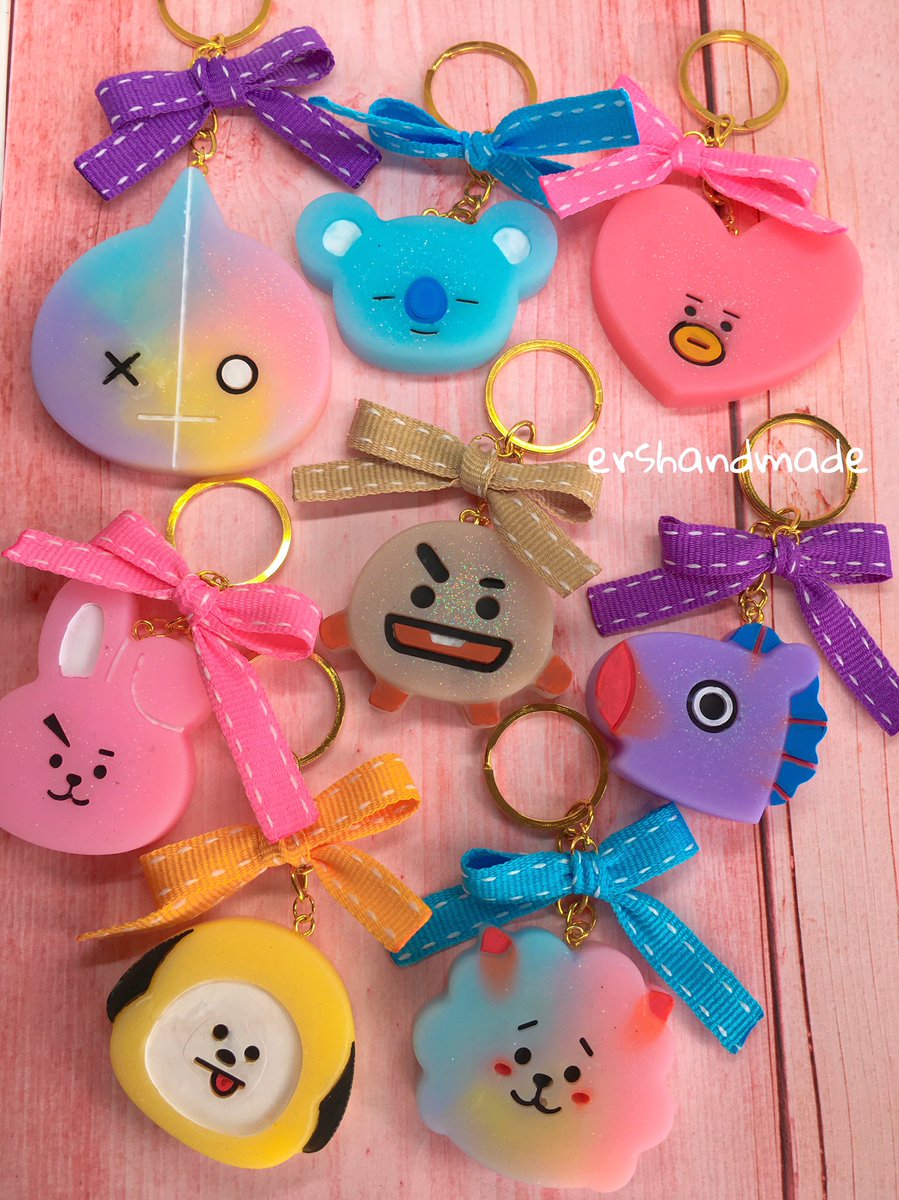 ershandmade01's tweet photo. .
🏷BT21 Keychain✨
🏷Handmade 100%
🏷Limited Stock
.
🏷Order via Shopee/Tokopedia
🏷Link  https://t.co/UwARR1hYCm

#resinart #jualsouvenir #bt21 #souvenir #bt21keychain #btskeychain #gantungankunci #gancikpop #resinaccessory #ershandmade #ershandmade.id #ershandmade https://t.co/WMH4ya6jzG