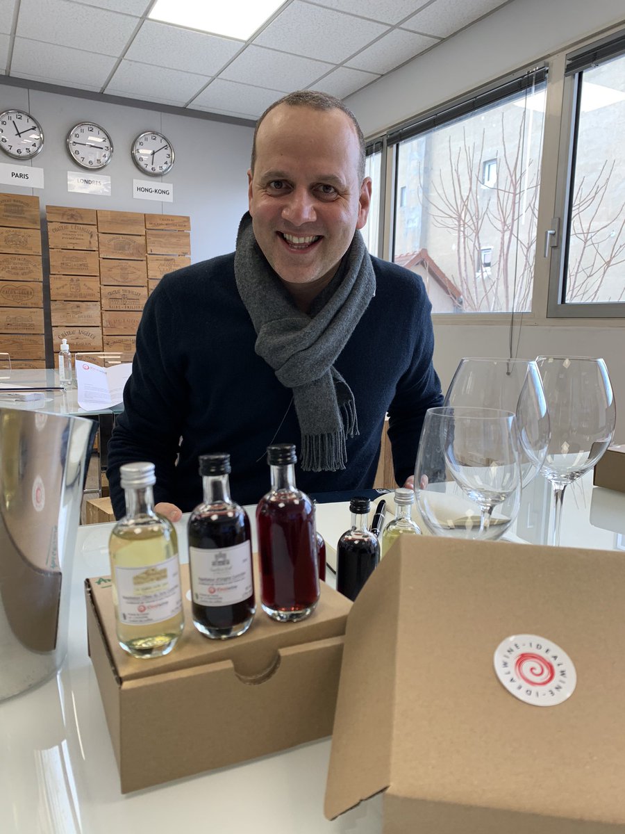 iDealwine's tweet photo. E-Dégustation avec l’équipe @iDealwine c’est parti ! https://t.co/14lYJDjnWk