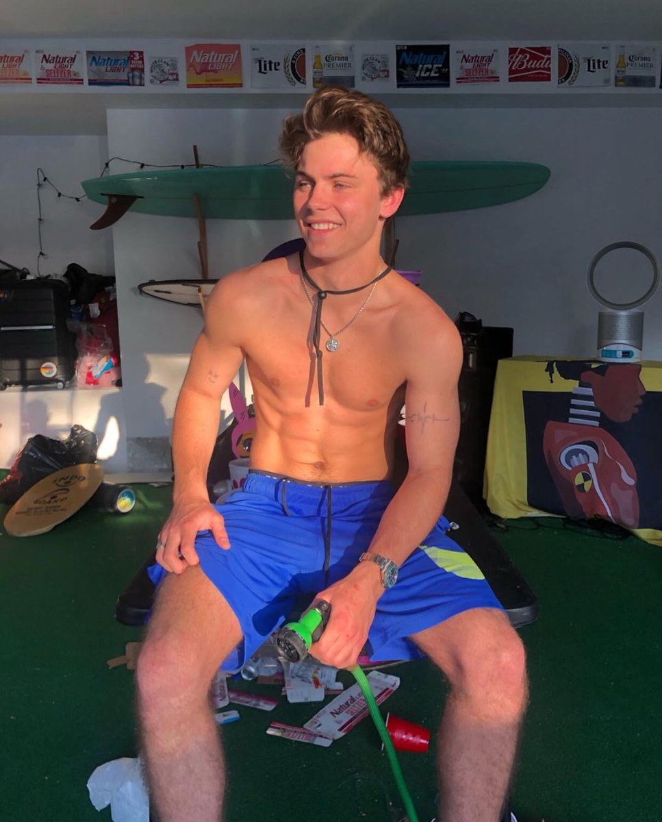 CHRZISTIANYU's tweet image. I do #openfollow for west rp only, retweet this and I'll follow you, hit like button for dms.