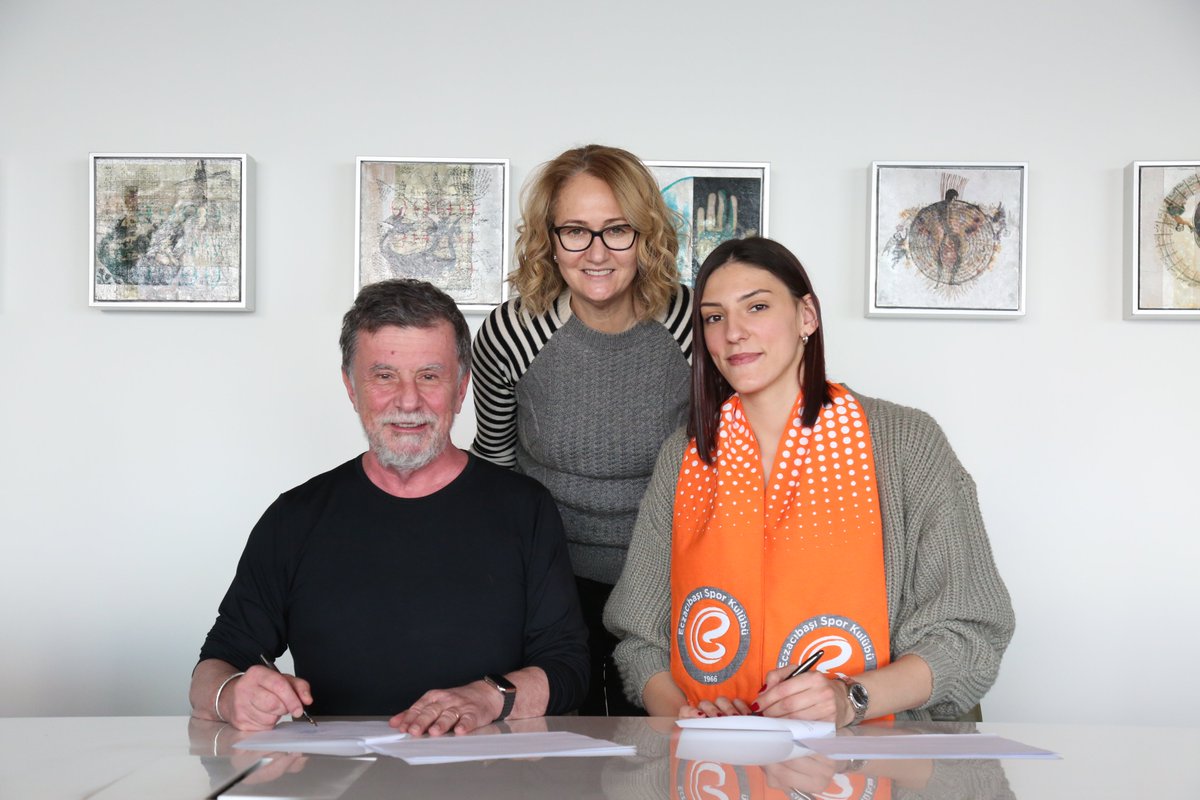 EczacibasiSK's tweet photo. ONCE A 🐅, ALWAYS A 🐅

Cheers to many more years together 🔥🔥🔥

The journey continues for Tica and Eczacıbaşı VitrA family! 🧡🖤 https://t.co/mL8MMG4QVy