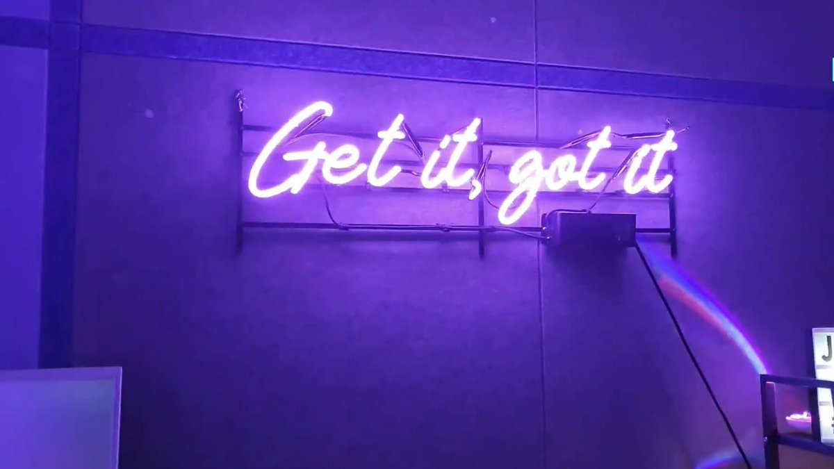 i use this as my zoom pfp then leave my camera off my teacher thought i went somewhere