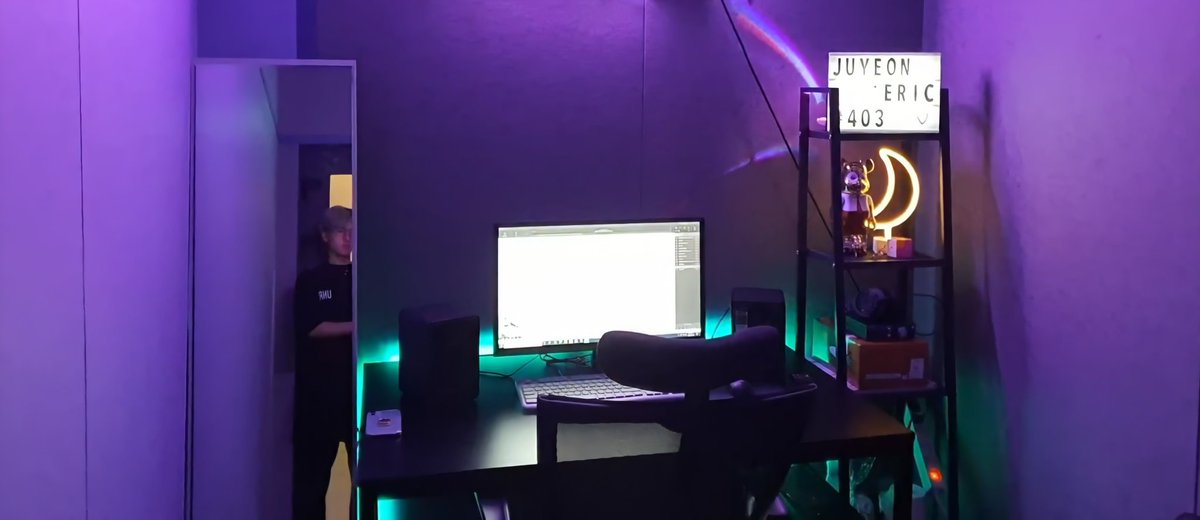 i use this as my zoom pfp then leave my camera off my teacher thought i went somewhere