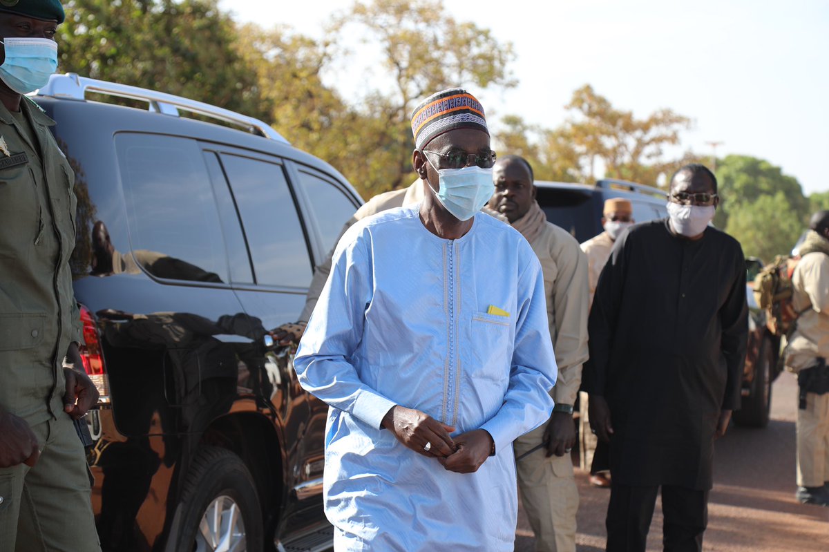 Je viens d’arriver à Kourouba/Selingué, pour l’inauguration du seuil barrage.