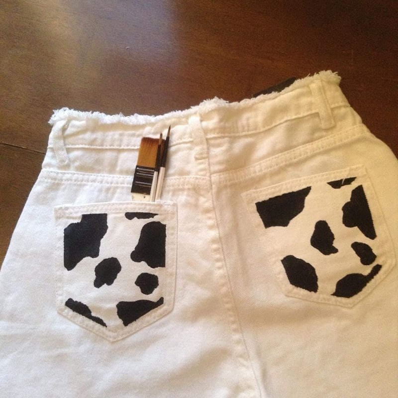 artistrylabel's tweet photo. Hola, crafters! We brought some good news for you.

Our hand-painted cow-inspired high-waisted shorts are already available from sizes 26-29. That means, we now have plenty stocks of 'em 😉. These shorts are surely perfect for your daily ootds and showcasing your minimalist vibe. https://t.co/n76xwNbrUJ