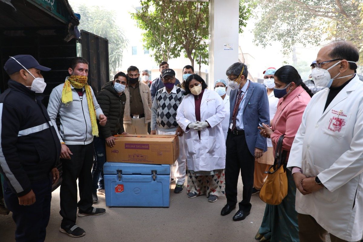 DirectorLHMC's tweet photo. Vaccines arrive at LHMC for Covid vaccination program to be launched from tomorrow by the Hon’ble Prime Minister.
@drharshvardhan 
@MoHFW_INDIA 
#ladyhardingemedicalcollege https://t.co/pA5FnvI69T
